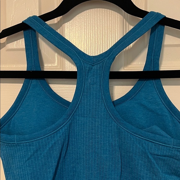 Lululemon Blue Ribbed Women's Tank Top - Picture 2 of 4